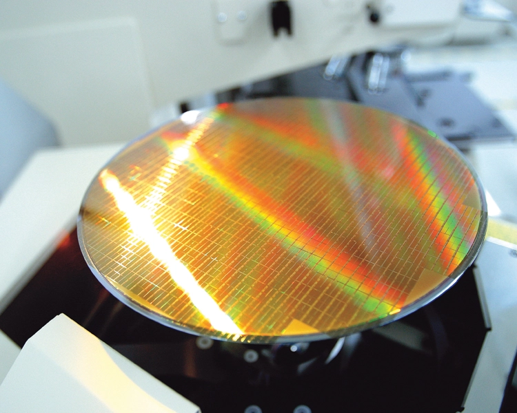 Applications - Semiconductor - Photoresist Coating Equipment